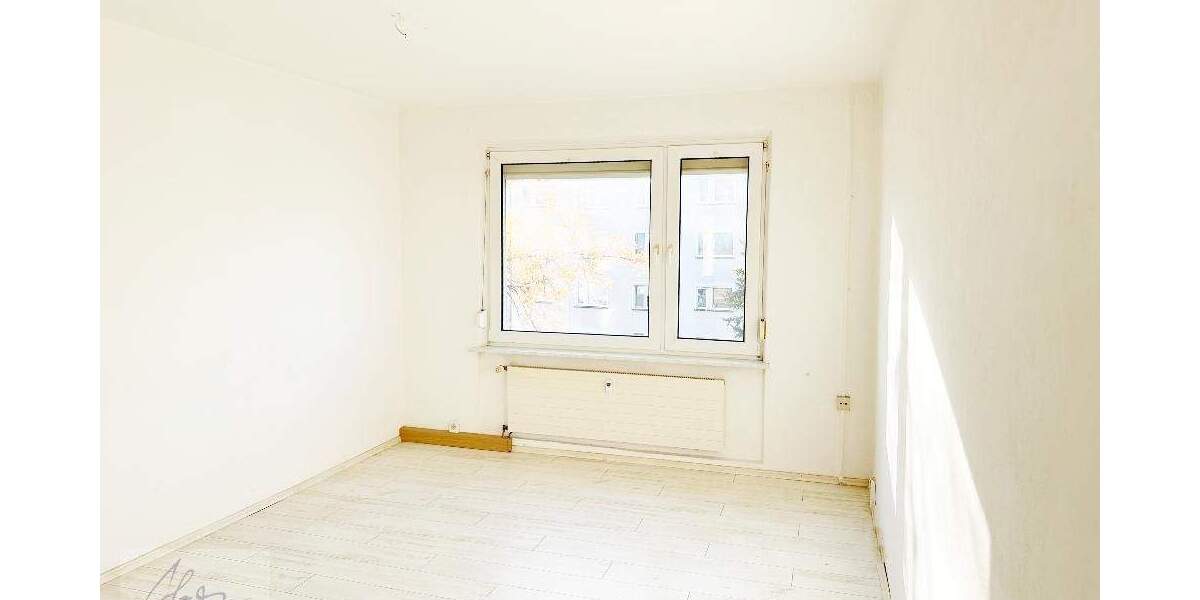 Etagenwohnung Zeithain - 3 Zimmer, 57 m&sup2;, 320&euro; | Angebot:25777088