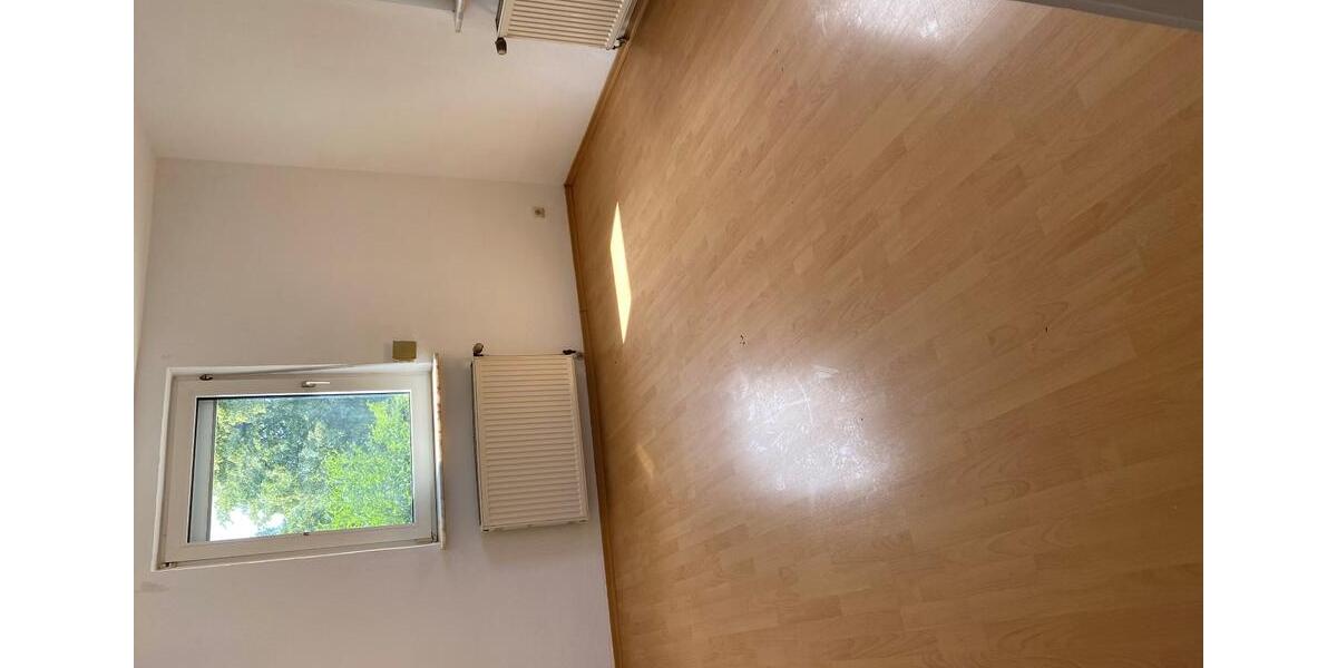 Etagenwohnung Tirschenreuth - 2 Zimmer, 53 m&sup2;, 330&euro; | Angebot:26637307