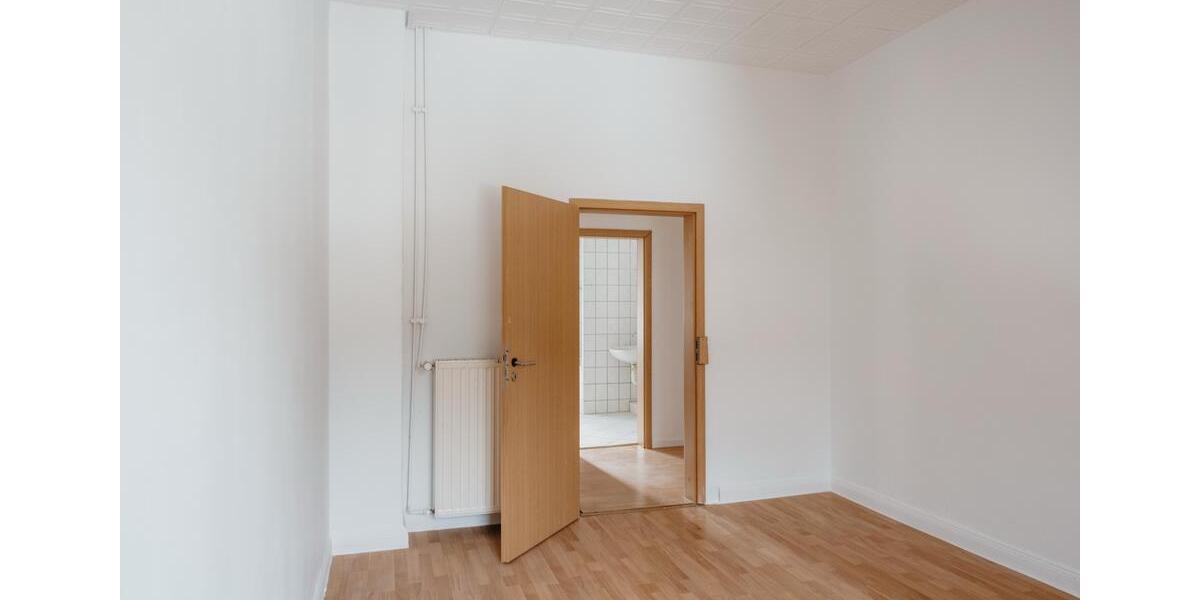 Etagenwohnung Werdohl - 4 Zimmer, 97 m&sup2;, 695&euro; | Angebot:26101645