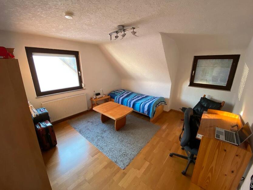 AB SOFORT: Möbliertes WG-Zimmer in Heilbronn - bis 30. Nov. 2025