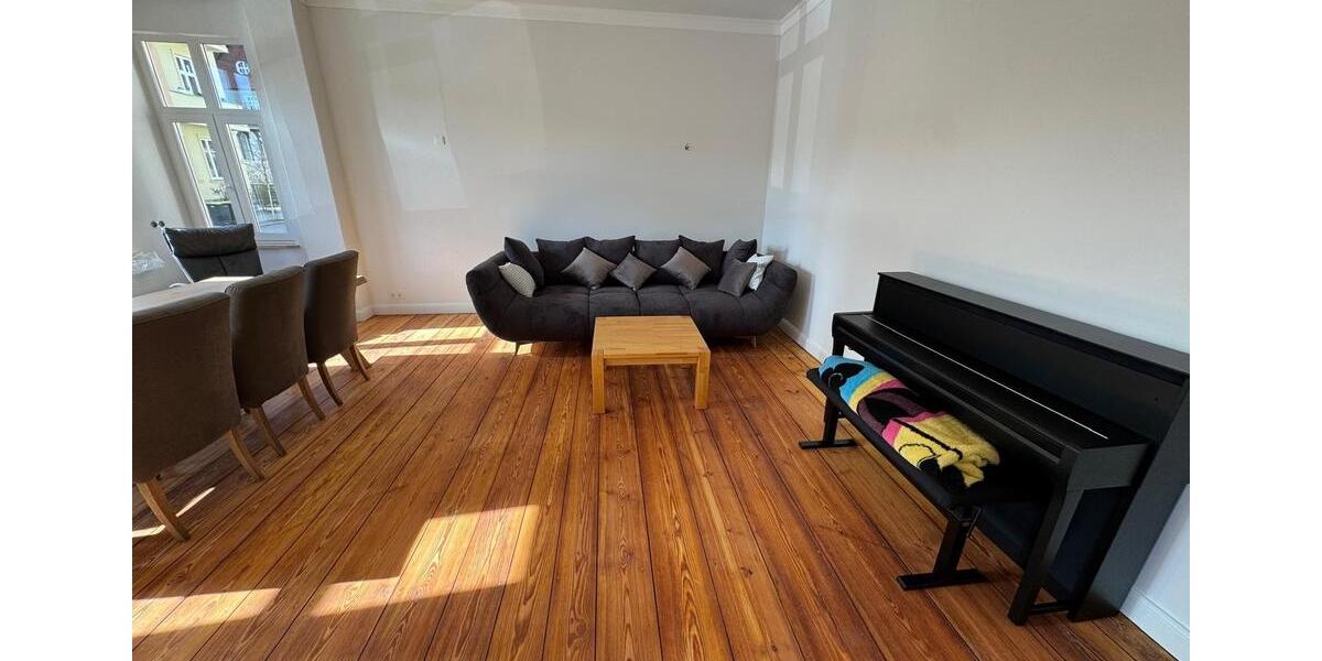 Erdgeschoßwohnung Neustrelitz - 5 Zimmer, 139 m&sup2;, 1.390&euro; | Angebot:24245957