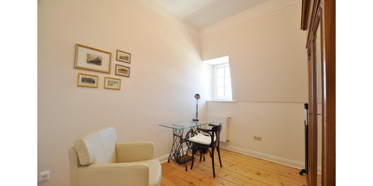 Wohnen auf Zeit Königswinter - 3 Zimmer, 68 m&sup2;, 1.350&euro; | Angebot:24641161