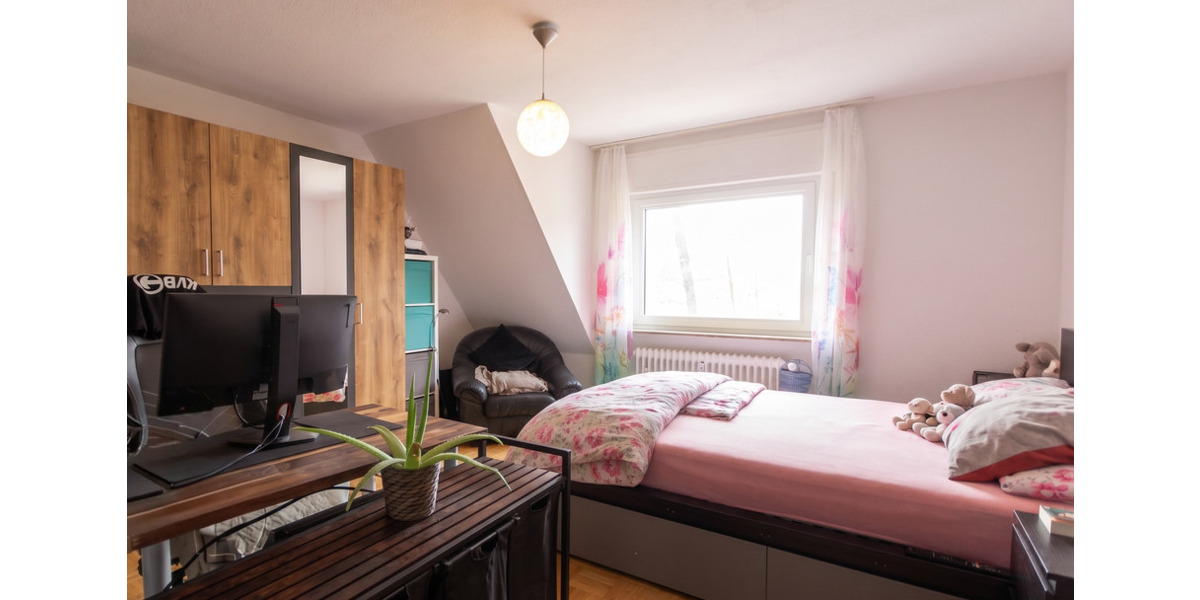 Etagenwohnung Hürth - 2 Zimmer, 76 m&sup2;, 915&euro; | Angebot:26236665