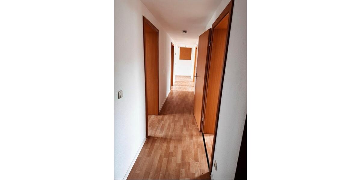 Etagenwohnung Zörbig - 3 Zimmer, 60 m&sup2;, 550&euro; | Angebot:25104002