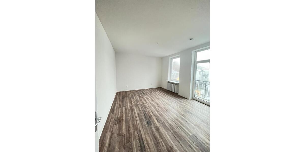 Etagenwohnung Flensburg - 5 Zimmer, 125 m&sup2;, 1.159&euro; | Angebot:25102052