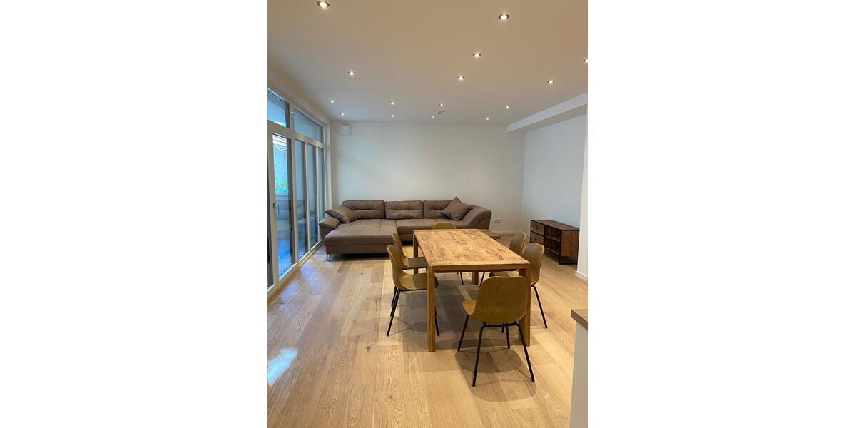 Etagenwohnung Deggendorf - 3 Zimmer, 94 m&sup2;, 1.200&euro; | Angebot:26548862