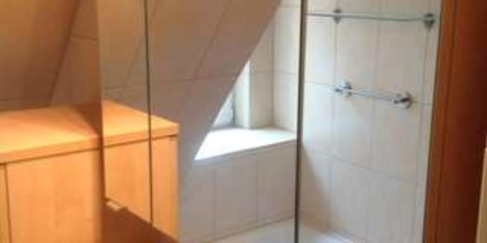 Dachgeschoßwohnung Bad Oldesloe - 3.5 Zimmer, 90 m&sup2;, 1.200&euro; | Angebot:24823930