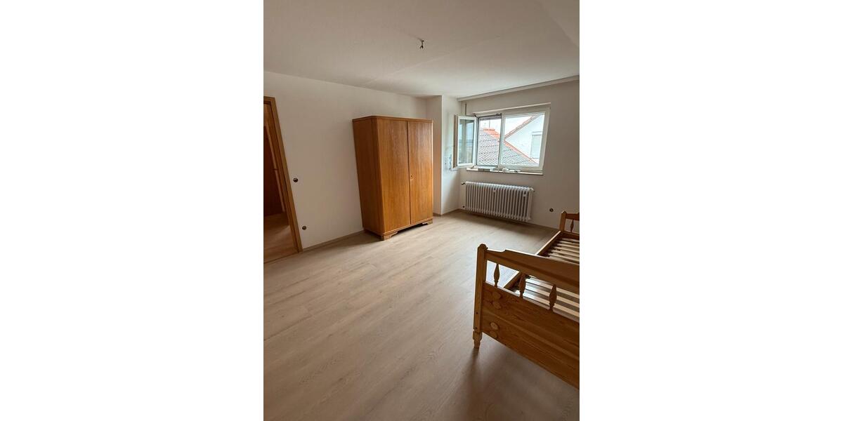 Etagenwohnung Nattheim - 3 Zimmer, 85 m&sup2;, 800&euro; | Angebot:25760603