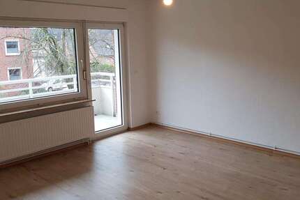 Wohnung Emden Rysumer Landstraße - 3 Zimmer, 75 m&sup2;, 569&euro; | Angebot:27067121