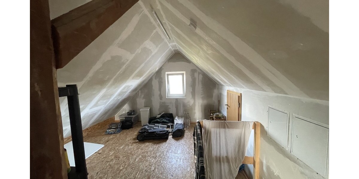 Dachgeschosswohnung mit Weitblick im idyllischen Berghausen bei Königswinter - Dachgeschoßwohnung Königswinter Berghausen | Angebot:26177242