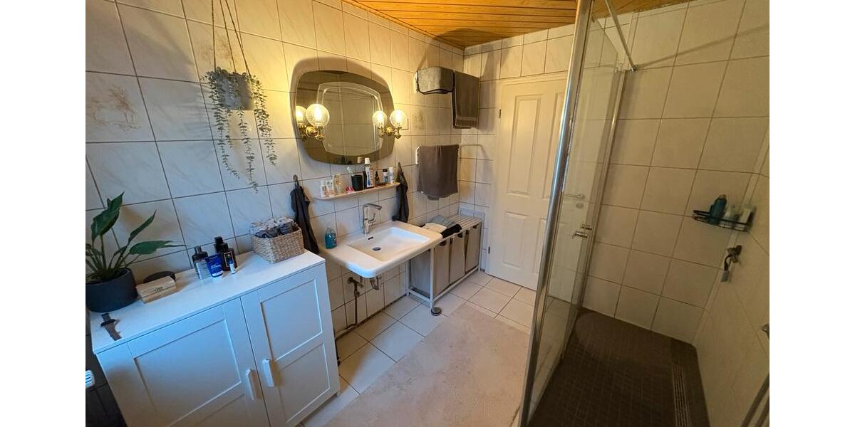 Erdgeschoßwohnung Pahlen - 4.5 Zimmer, 120 m&sup2;, 1.300&euro; | Angebot:26592711