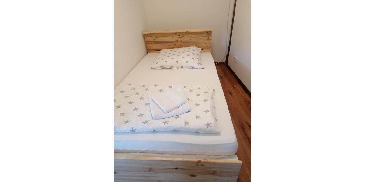 Etagenwohnung Kolkwitz - 3 Zimmer, 90 m&sup2;, 900&euro; | Angebot:24741000