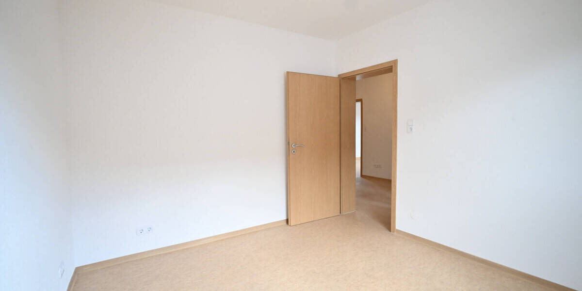 Etagenwohnung Schaafheim Mosbach - 4 Zimmer, 111 m&sup2;, 900&euro; | Angebot:26128578