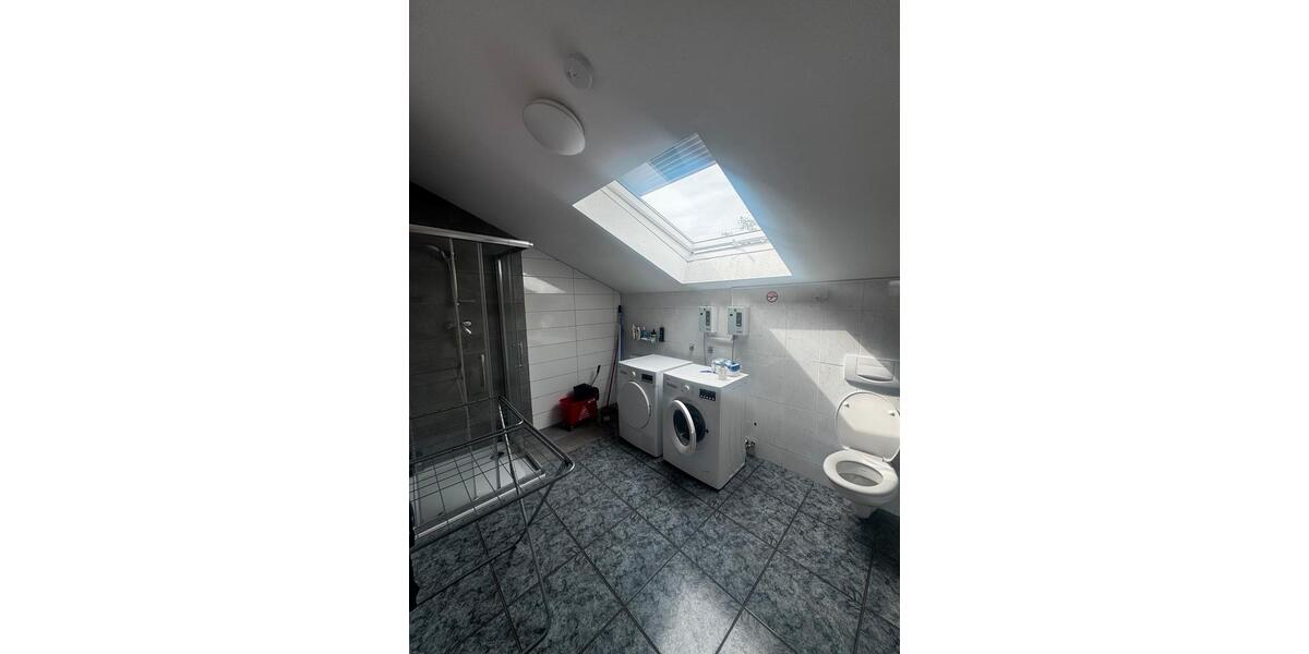 Wohnen auf Zeit Neuhofen - 13 Zimmer, 300 m&sup2;, 19&euro; | Angebot:25931186