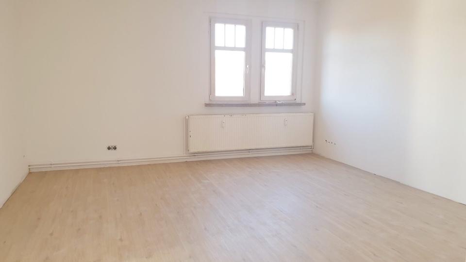 Dachgeschoßwohnung Artern - 3 Zimmer, 100 m&sup2;, 500&euro; | Angebot:26646976