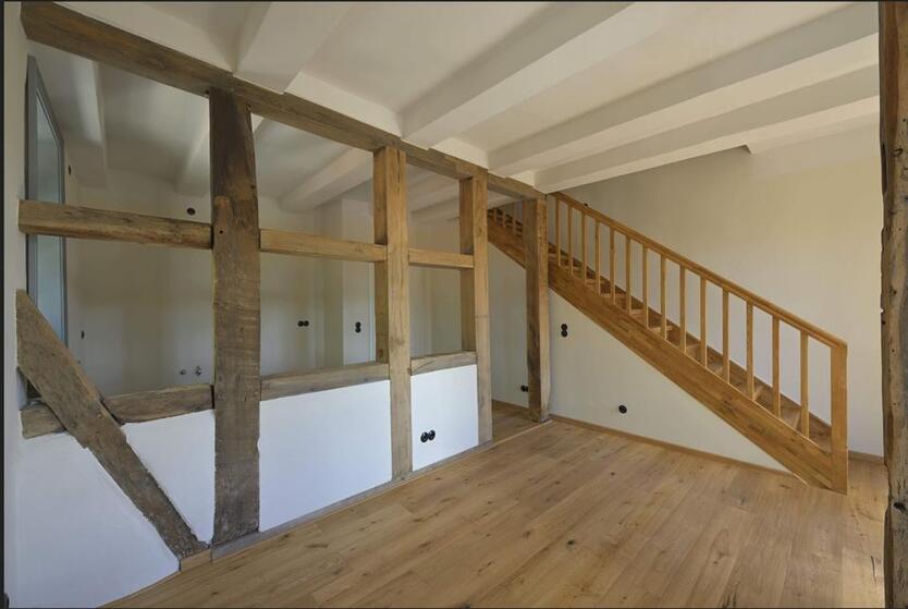 Stilvolle 2-Zimmer-Maisonette-Wohnung mit luxuriöser Innenausstattung und Balkon in Lucklum zimmer