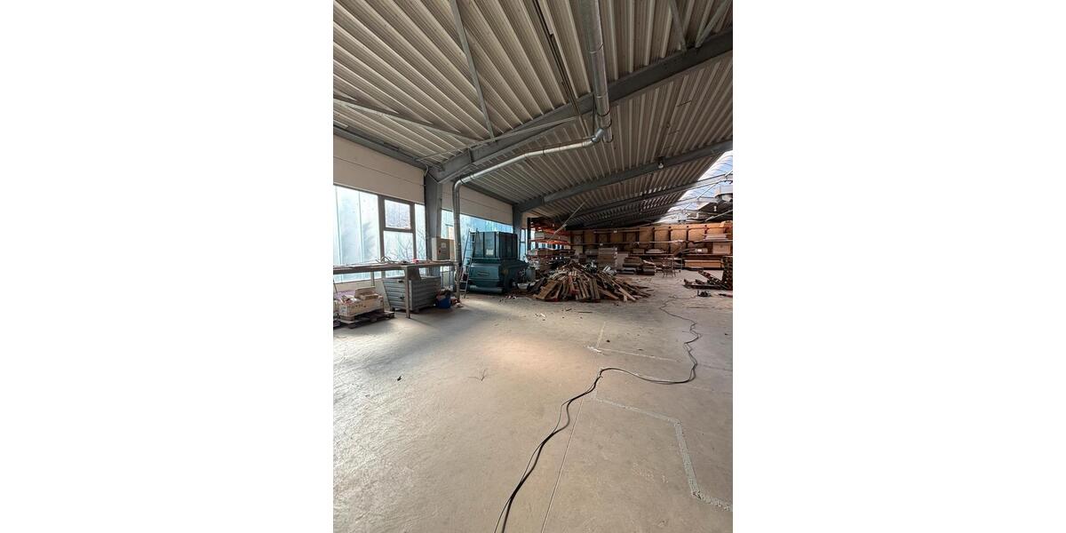 Gewerbeobjekt Fernwald - 2.800&euro; | Angebot:25441591