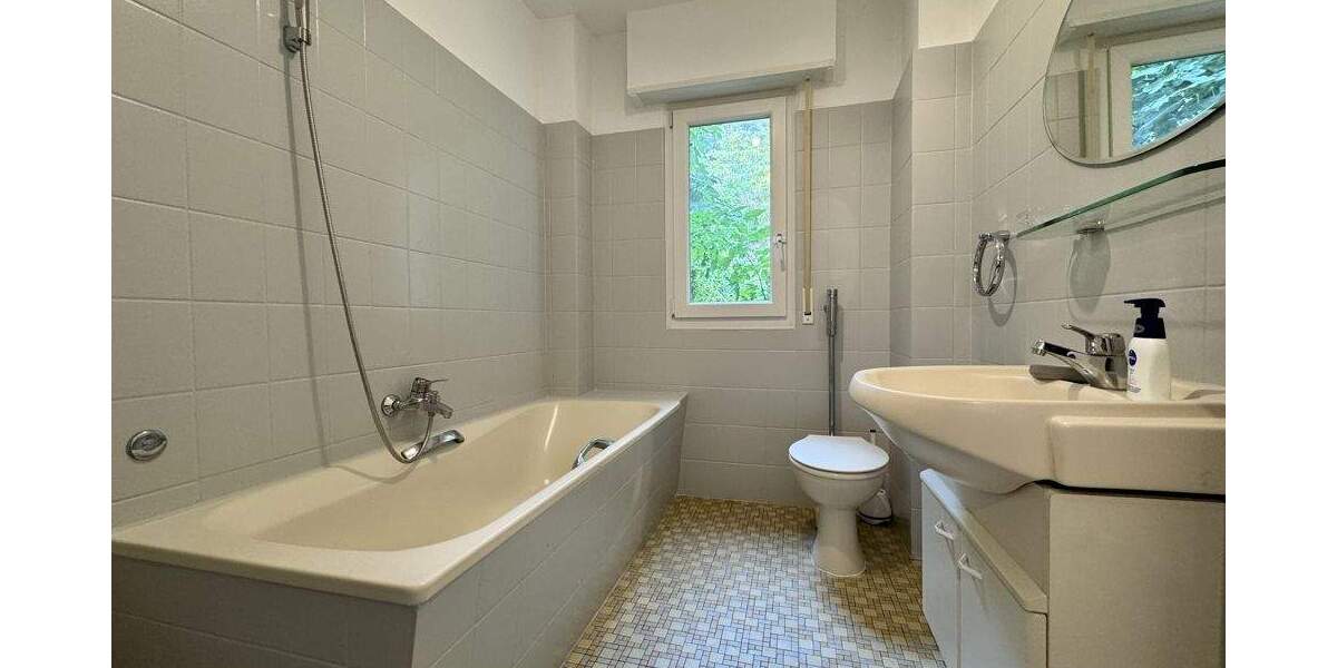 +++ Renovierte 3-Zimmer-Wohnung mit großem Garten am Altstadtrand +++ 3 zimmer