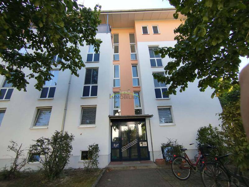 helles 1 Raum Appartement mit Balkon in ruhiger grüner Lage