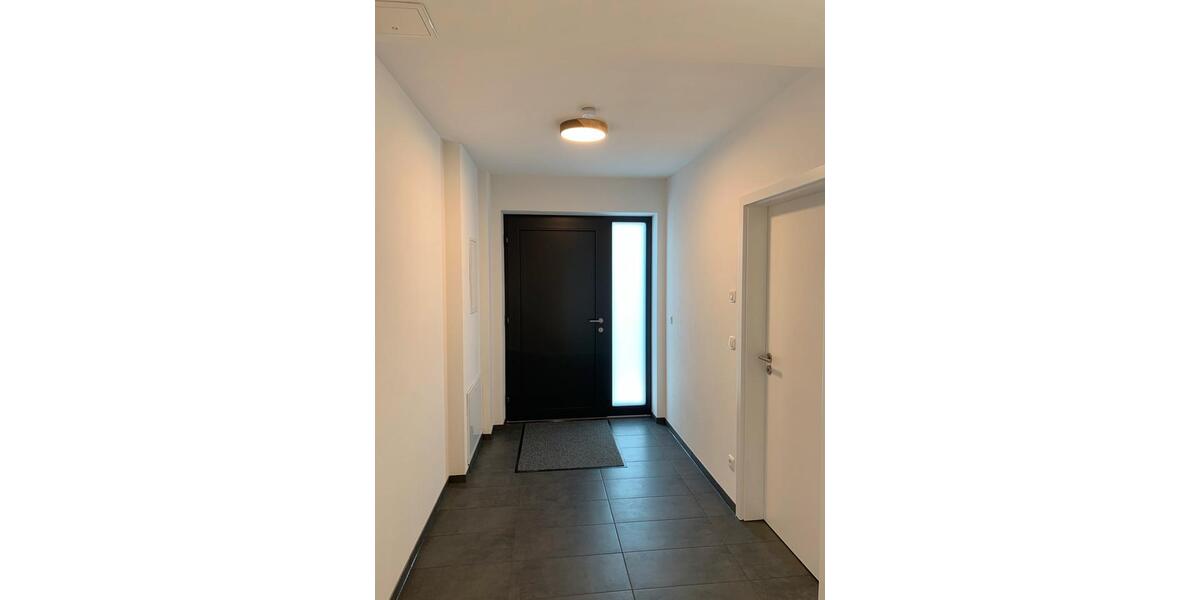 Erdgeschoßwohnung Söchtenau - 3 Zimmer, 95 m&sup2;, 1.400&euro; | Angebot:25362797