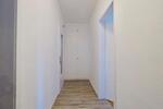 3-Zimmer-Wohnung, großer Küche, modernem Bad & Terrasse u. Garten zimmer
