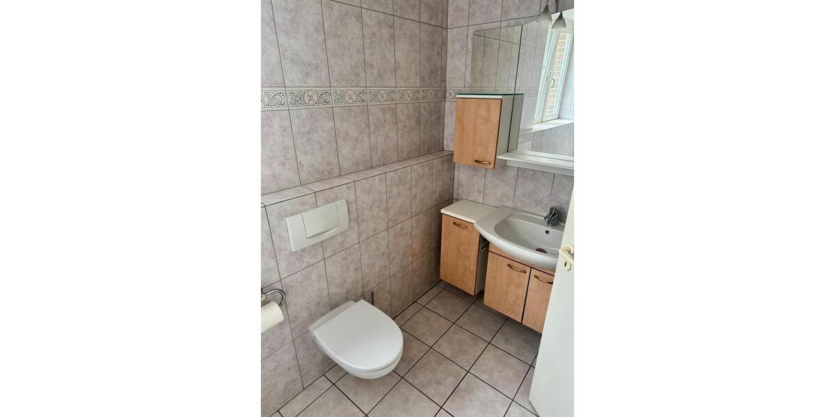 Etagenwohnung Erkrath - 2 Zimmer, 75 m&sup2;, 1.025&euro; | Angebot:26699635