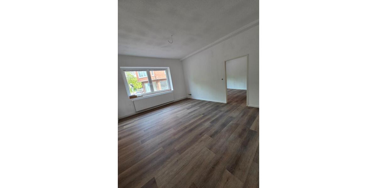Erdgeschoßwohnung Emden - 3 Zimmer, 71 m&sup2;, 710&euro; | Angebot:26634833