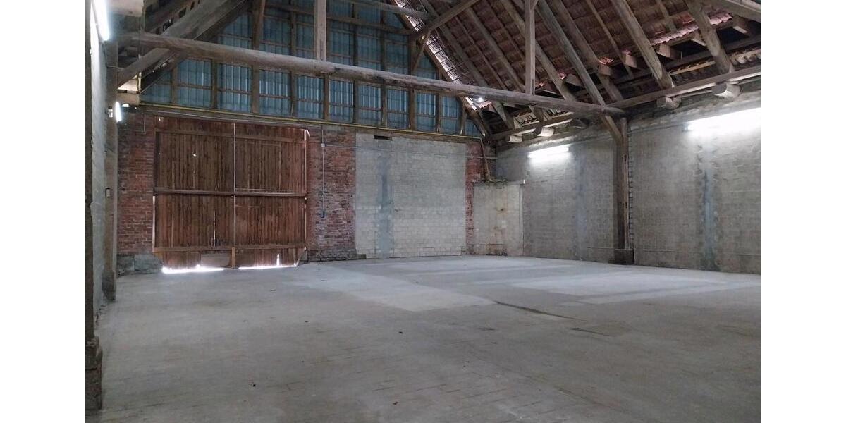 Lagerraum, Halle, Scheune zimmer