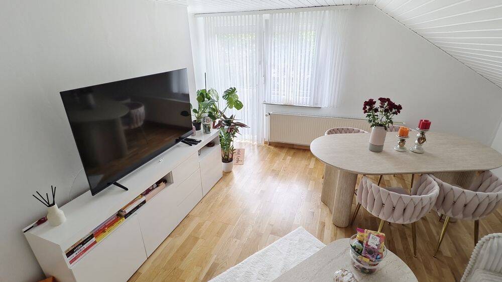 Etagenwohnung Uetze Eltze - 2 Zimmer, 63 m&sup2;, 450&euro; | Angebot:26862440