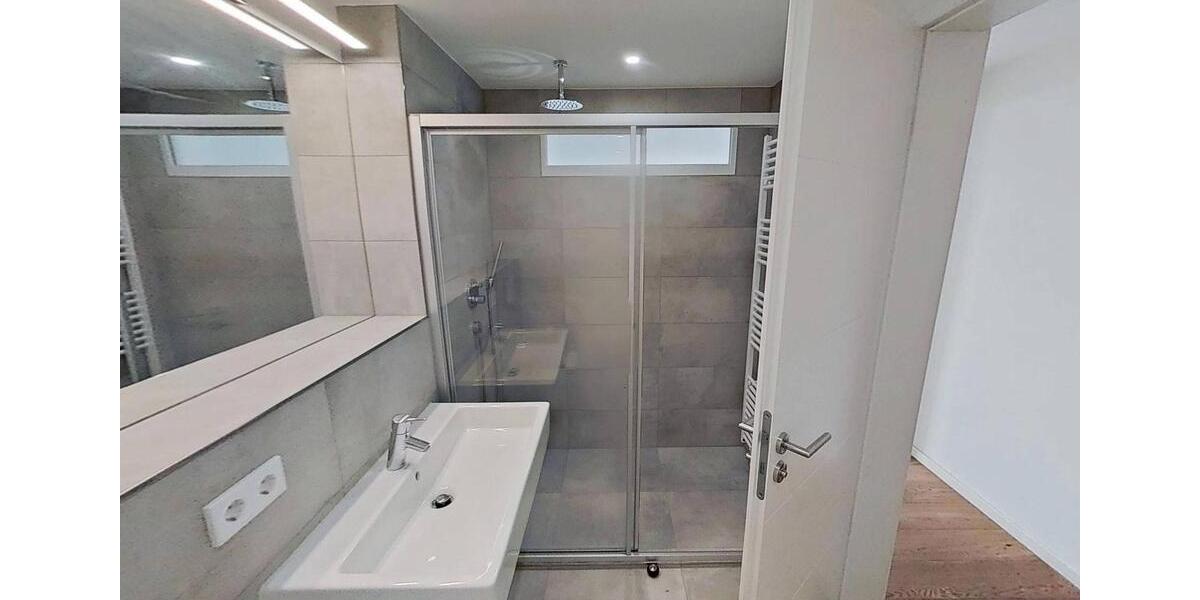 Etagenwohnung Stuttgart Stuttgart-West - 3 Zimmer, 76 m&sup2;, 1.415&euro; | Angebot:26086893
