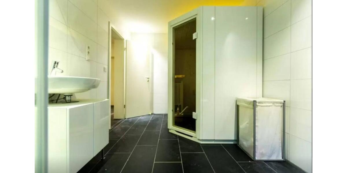 Wohnen auf Zeit Köln Kalk - 2 Zimmer, 130 m&sup2;, 700&euro; | Angebot:24706424