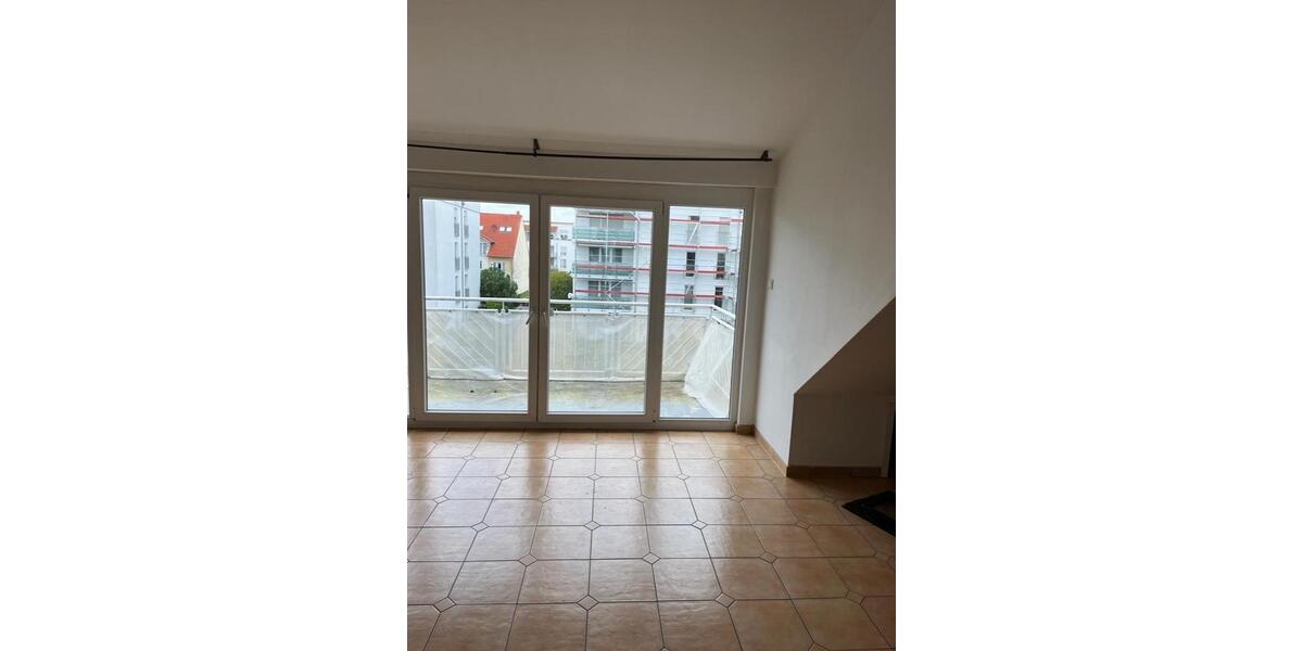 Dachgeschoßwohnung Mörfelden-Walldorf Walldorf - 3 Zimmer, 84 m&sup2;, 1.550&euro; | Angebot:24771257