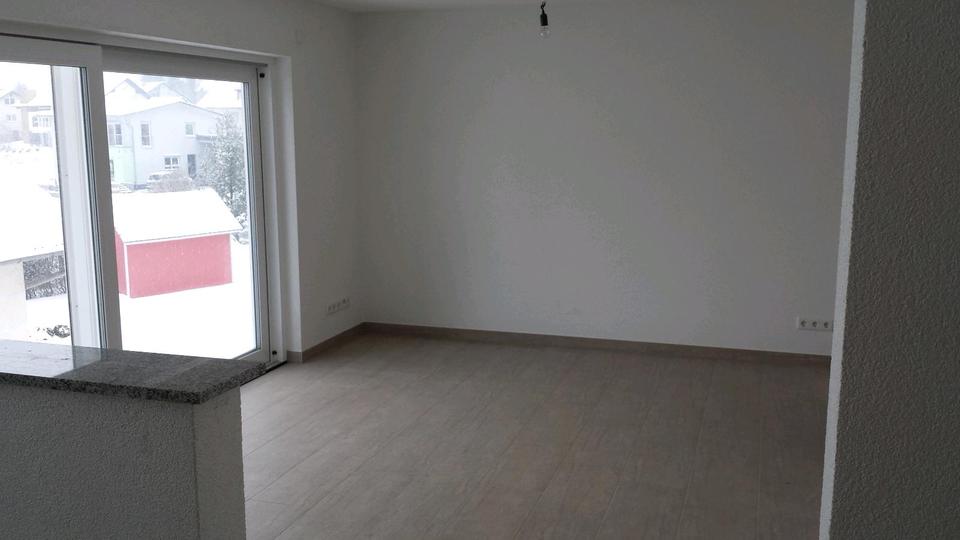 Etagenwohnung Hohenfels - 3 Zimmer, 104 m&sup2;, 1.000&euro; | Angebot:26679271