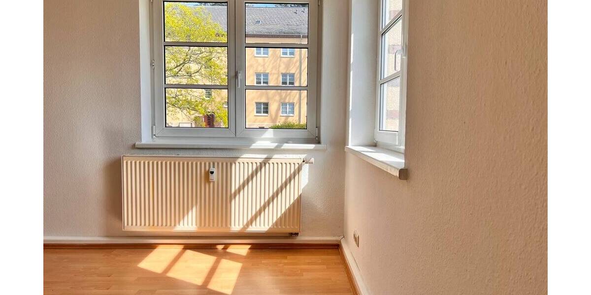 Etagenwohnung Plauen Reusa - 3 Zimmer, 64 m&sup2;, 354&euro; | Angebot:26388916