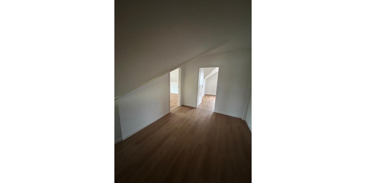 Freistehendes Einfamilienhaus zur Miete - ab sofort! 8 zimmer