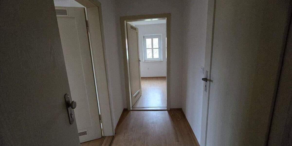 Etagenwohnung Wanfried - 2 Zimmer, 35 m&sup2;, 250&euro; | Angebot:25316832