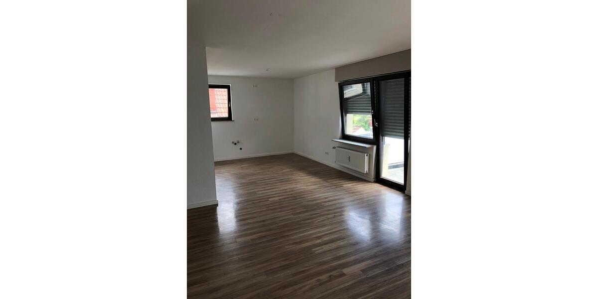 Etagenwohnung Mannheim Sandhofen - 3 Zimmer, 83 m&sup2;, 1.000&euro; | Angebot:26234680