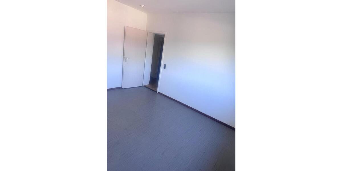 Erdgeschoßwohnung Merzig - 1 Zimmer, 75 m&sup2;, 800&euro; | Angebot:25148201