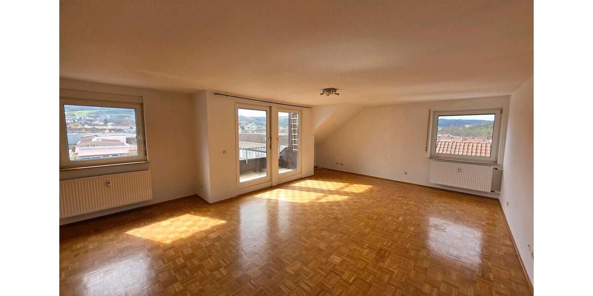 Dachgeschoßwohnung Bad Mergentheim - 2 Zimmer, 81 m&sup2;, 680&euro; | Angebot:26682460