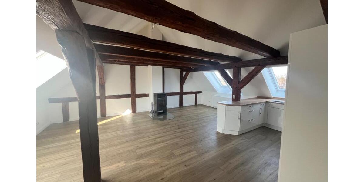 Dachgeschoßwohnung Perleberg - 2.5 Zimmer, 93 m&sup2;, 850&euro; | Angebot:25292710