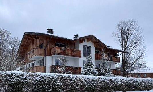 Exklusives Wohnen am Tegernsee - 3-Zimmer-Luxuswohnung mit Kamin 3 zimmer