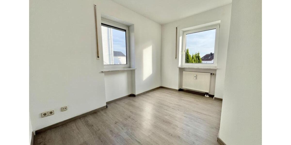 Etagenwohnung Großmehring - 4 Zimmer, 103 m&sup2;, 950&euro; | Angebot:24877159