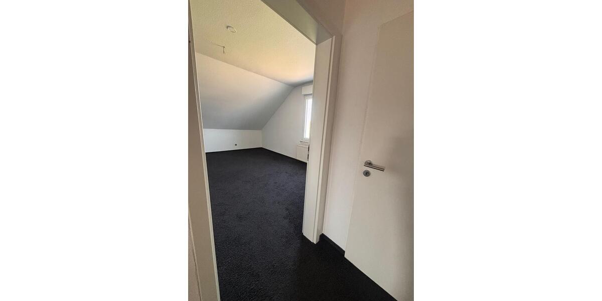 Etagenwohnung Rees - 4 Zimmer, 120 m&sup2;, 1.000&euro; | Angebot:26566663
