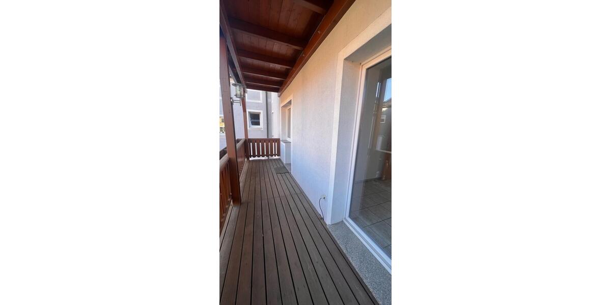 Etagenwohnung Großschirma - 2 Zimmer, 62 m&sup2;, 465&euro; | Angebot:25660115