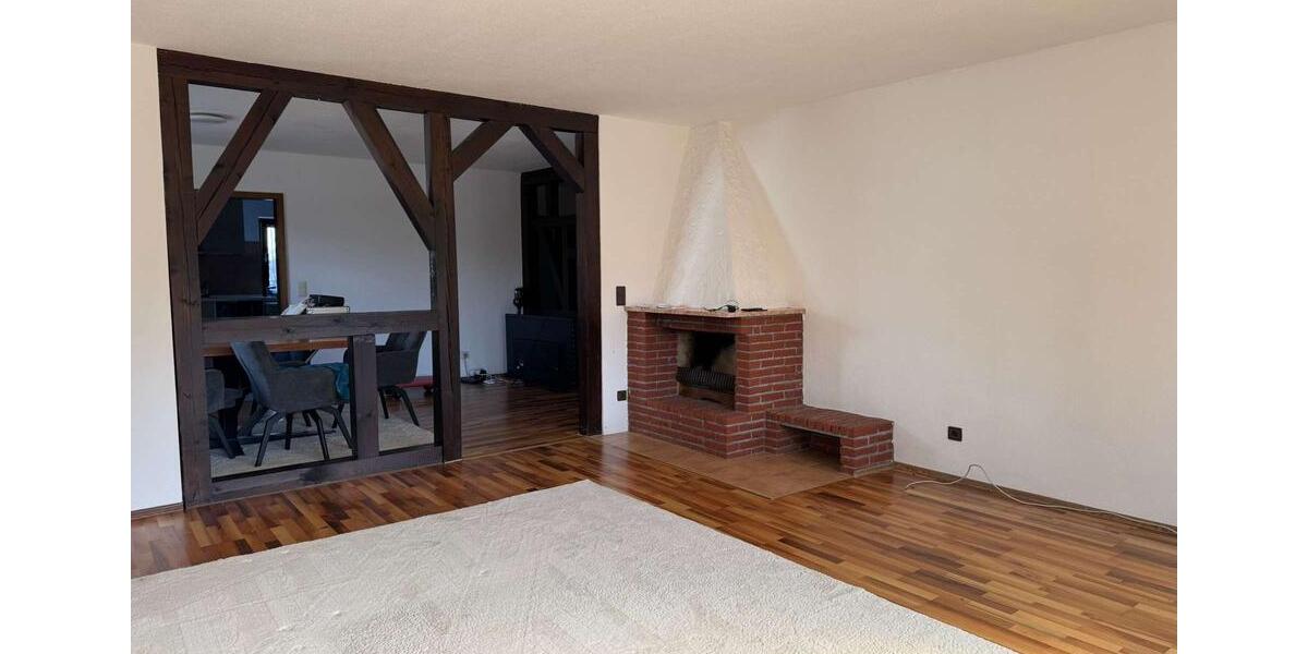 Erdgeschoßwohnung Weidhausen bei Coburg - 3.5 Zimmer, 115 m&sup2;, 850&euro; | Angebot:25841288