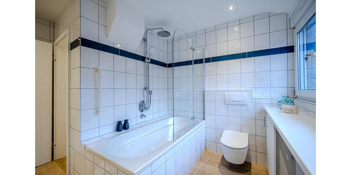 Neugründung 2er-WG *Erstbezug nach Sanierung | Balkon | möbliert* 2 zimmer