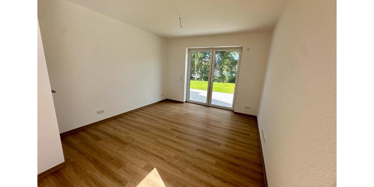 Doppelhaushälfte Varel - 3 Zimmer, 89 m&sup2;, 950&euro; | Angebot:24655256