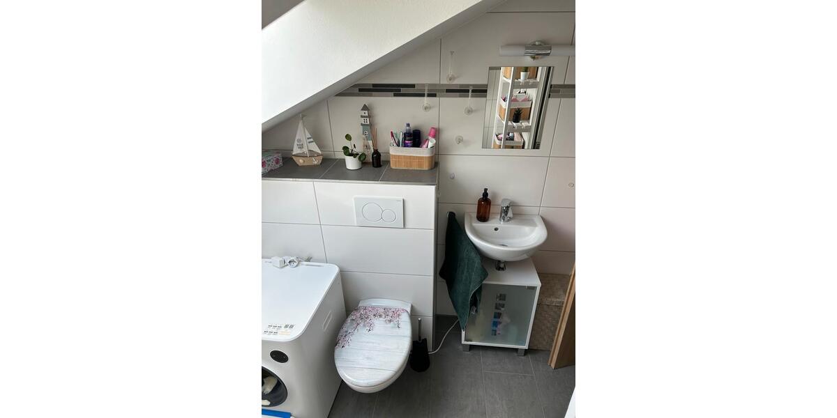 Dachgeschoßwohnung Schwarzenfeld - 2 Zimmer, 53 m&sup2;, 610&euro; | Angebot:25968174