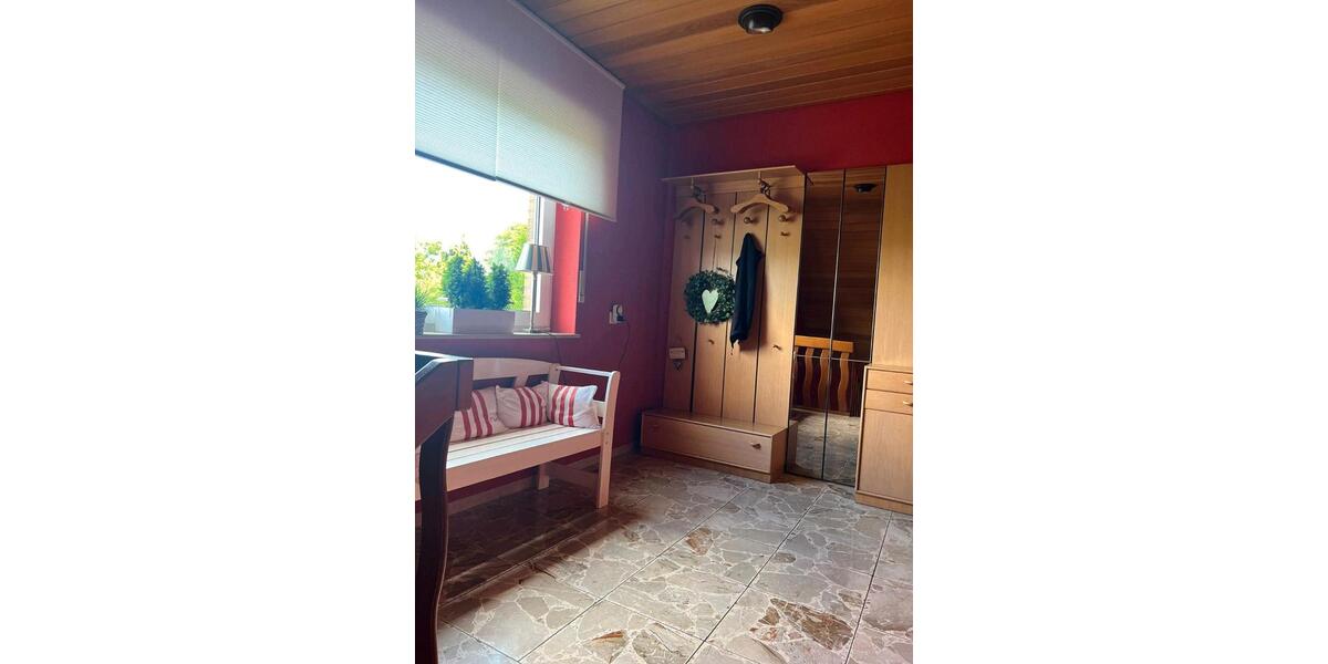 Etagenwohnung Melle - 5 Zimmer, 158 m&sup2;, 1.200&euro; | Angebot:24966013