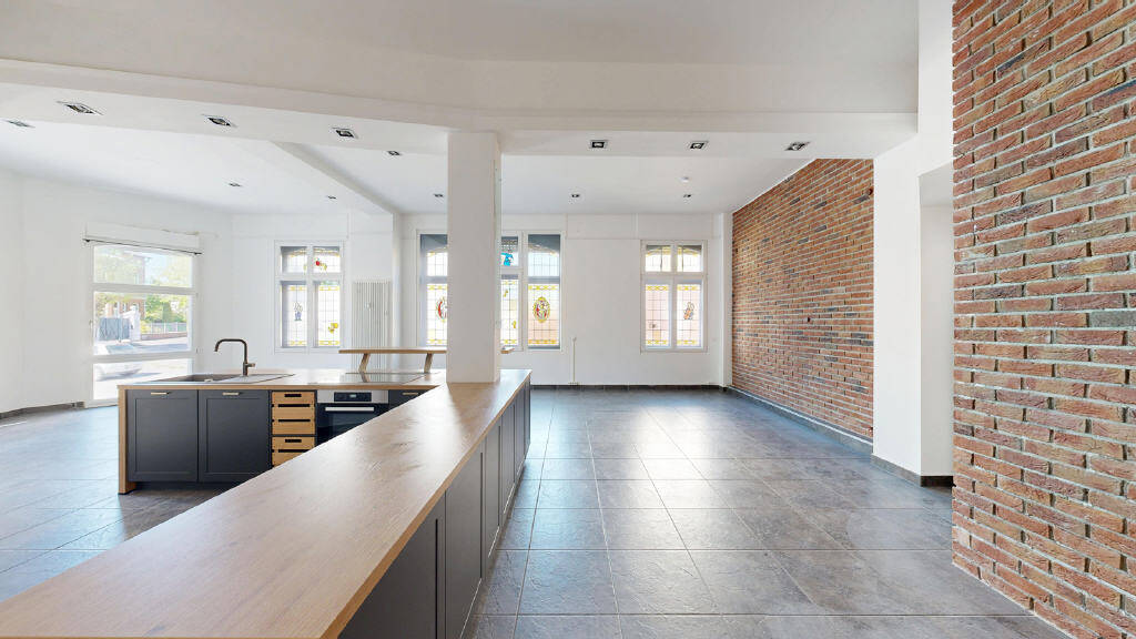 Etagenwohnung Brühl - 3 Zimmer, 137 m&sup2;, 1.550&euro; | Angebot:26488672